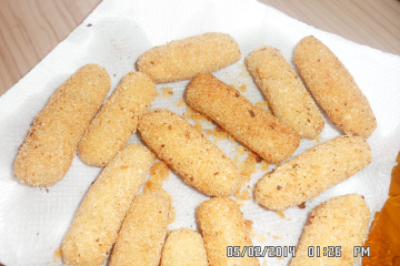 Petiscos tipo Cebolitos