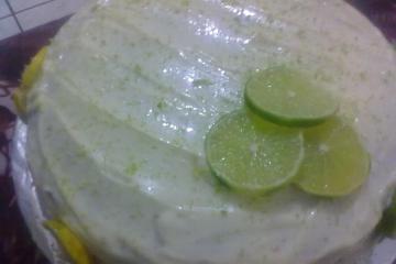 Bolo verde de limão