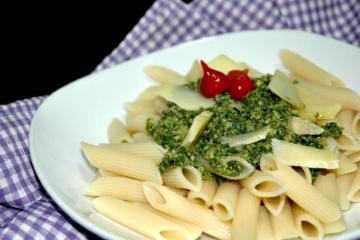 Massa ao pesto