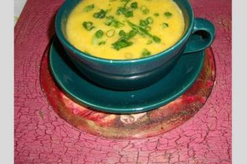 Sopa de inhame, cenoura e creme de leite