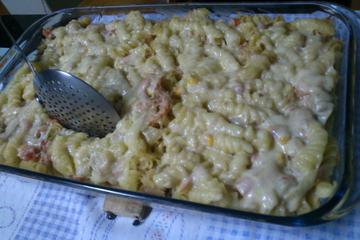 Macarrão de forno com atum