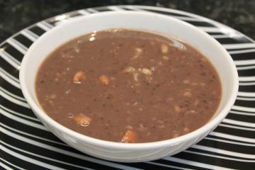 Sopa de feijão nutritiva