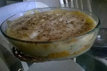 Escondidinho de batata salsa e frango light