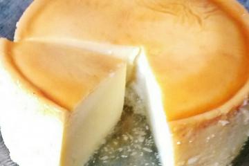 Pudim de leite condensado na panela de pressão