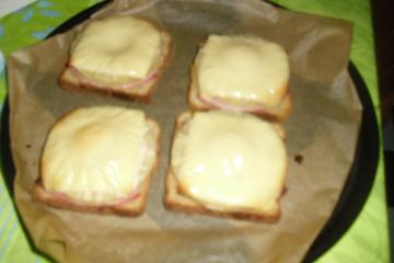 Hawai toast (pão de forma integral com abacaxi)