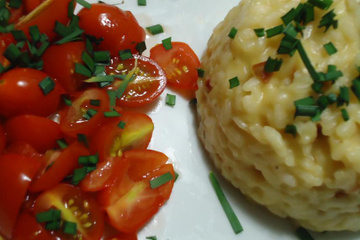 Risoto com queijo de cabra e tomates