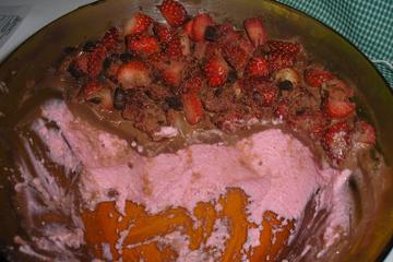 Mousse de morango com chocolate
