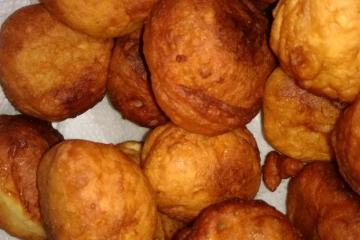 Bolinho de chuva com banana