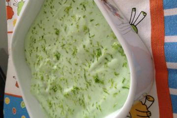 Pavê de mousse de limão