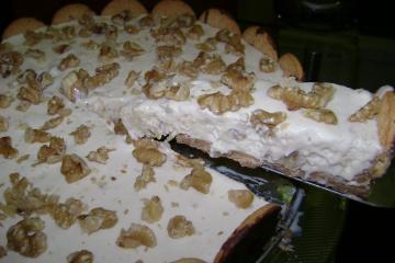 Torta cremosa de nozes
