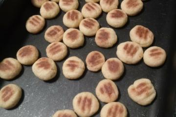 Biscoitos amanteigados rápidos e fáceis