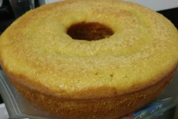 Bolo de laranja molhadinho