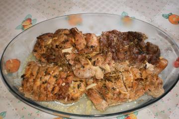 Lombo de porco com molho de hortelã