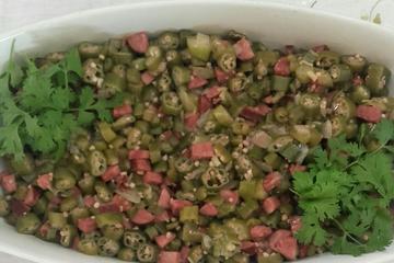 Quiabo com calabresa