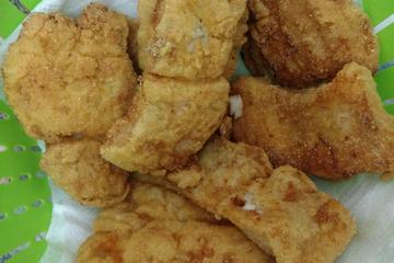 Filé de peixe empanado