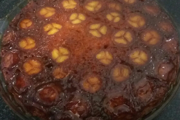 Torta de banana caramelizada