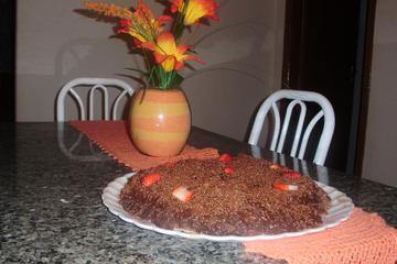 Bolo de chocolate com morango