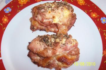 Sobrecoxas e coxas de frango recheados