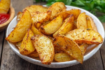 Batata canoa crocante e bem temperada para comer vendo jogo