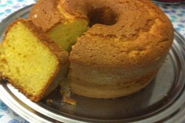 Bolo de laranja molhadinho