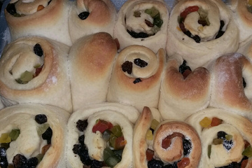 Rosca de frutas cristalizadas com uva passas