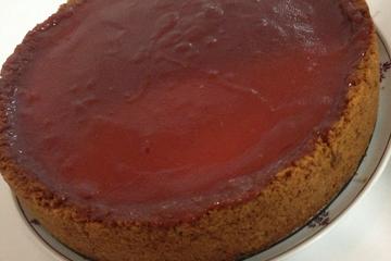 Torta cheesecake com ricota e goiabada