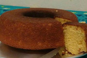 Bolo de fubá simples