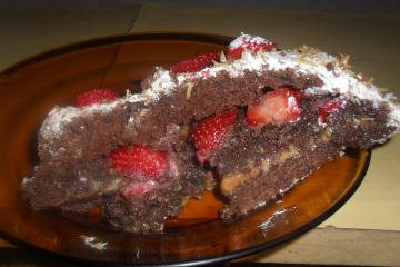 Bolo de chocolate com  morango