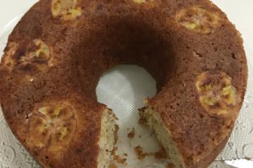 Aprenda a fazer um bolo de banana com canela - Folha PE