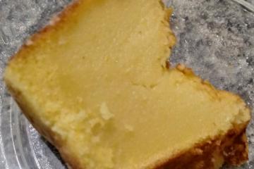 Bolo de fubá com leite de coco