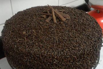 Bolo de chocolate molhadinho
