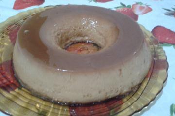 Pudim de leite condensado com creme de leite