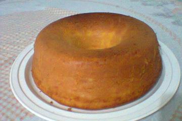 Bolo cremoso liquidificador com leite coco e leite condensado