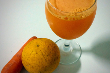 Suco de laranja com cenoura