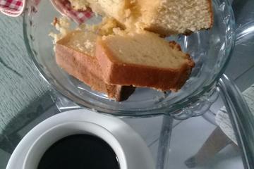 Bolo de coco com leite condensado