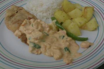 Filé de peixe ao molho de camarão