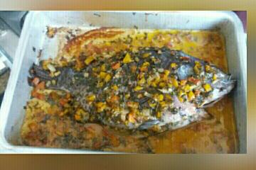 Peixe assado à moda pantaneira