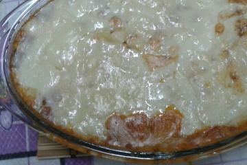 Escondidinho de mandioca com carne moída
