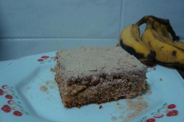 Bolo de banana e canela