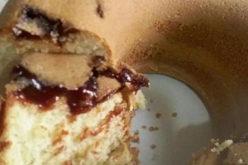 Bolo simples com goiabada