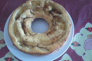 Cuca de Goiabada com Banana