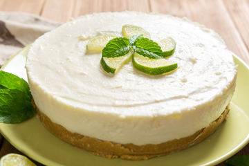 Deixou a sobremesa de Páscoa para a última hora? Essa torta de limão de 4 ingredientes vai te salvar