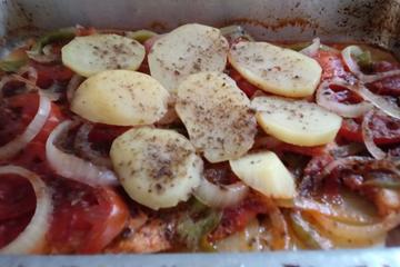 Filé de merluza com batata ao forno