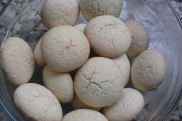 Biscoitos de polvilho doce (igual sequilhos)