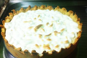 Torta de limão com cobertura de suspiro