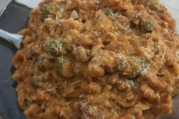 Macarrão de panela de pressão com queijo