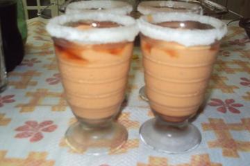 Creme de papaya com cassis