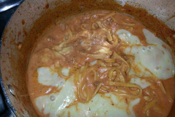 Macarrão com carne moída
