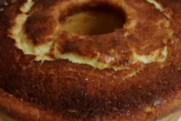 Bolo de fubá cremoso