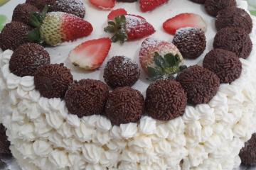 Bolo de morango